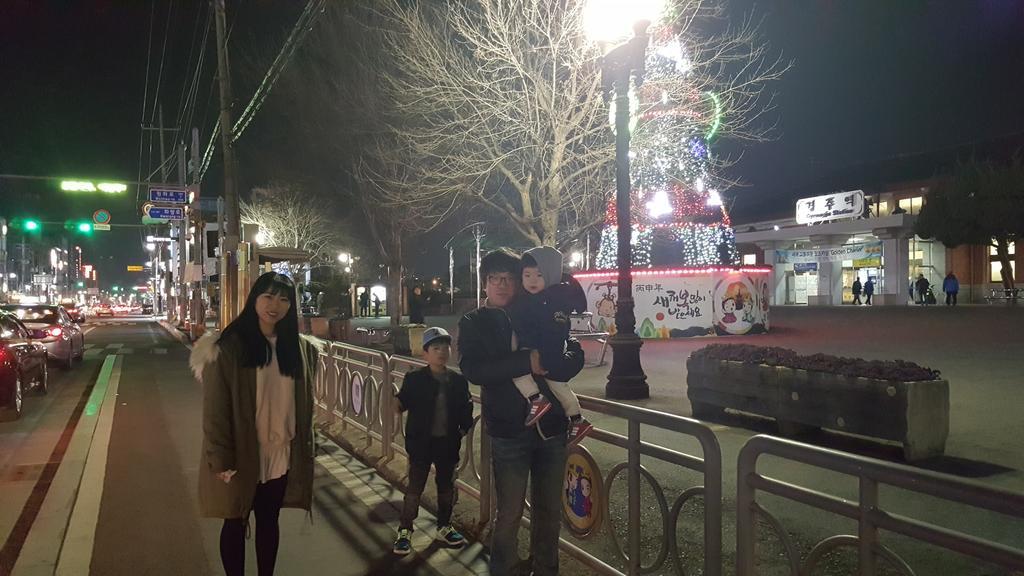 Ninano Guesthouse Gyeongju Exterior photo