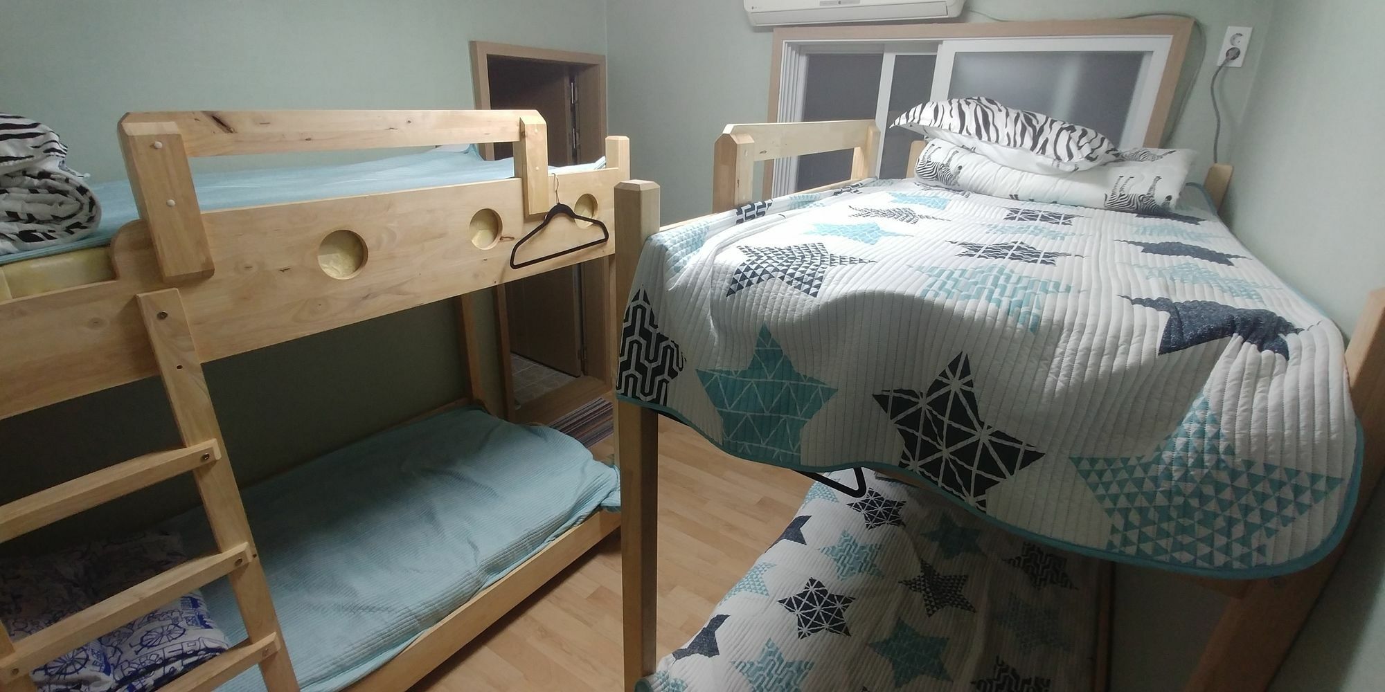 Ninano Guesthouse Gyeongju Exterior photo